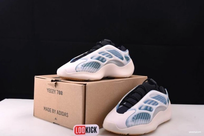 ADIDAS 700 V3 GY0260 YEEZY 0831